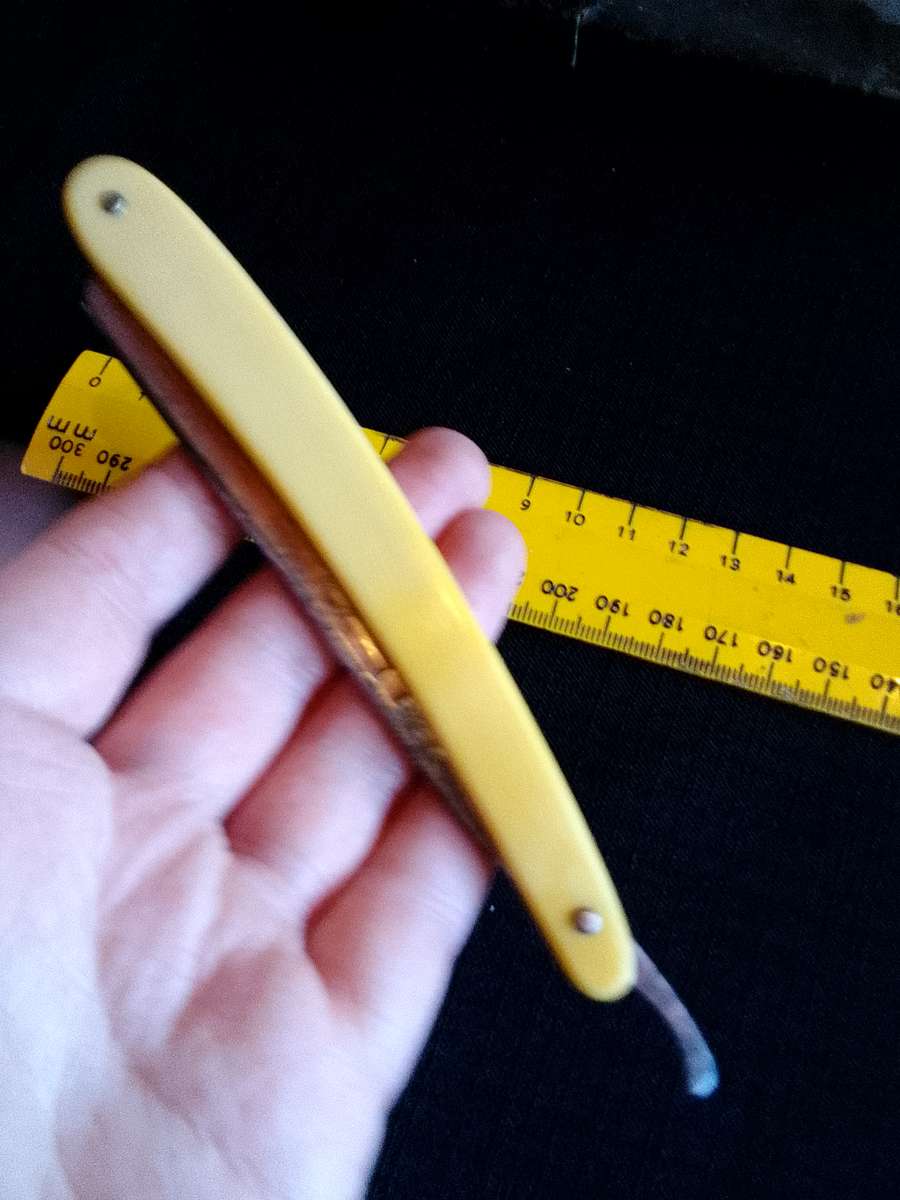 Vintage Solingen Willott Trademark Straight Razor - Made In Germany