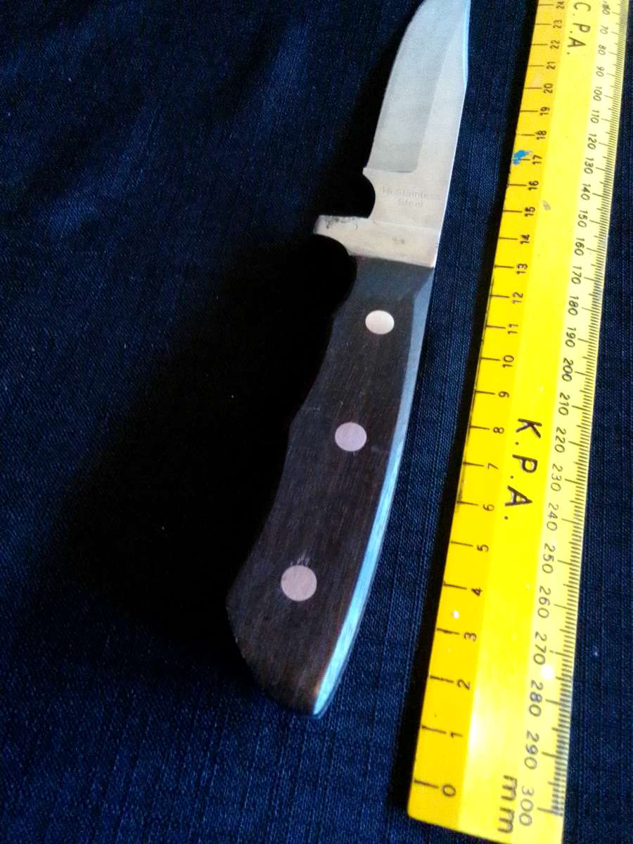 Stunning Hi- Stainless Steel Hunting Knife Fixed Blade With Wooden and Steel Handle