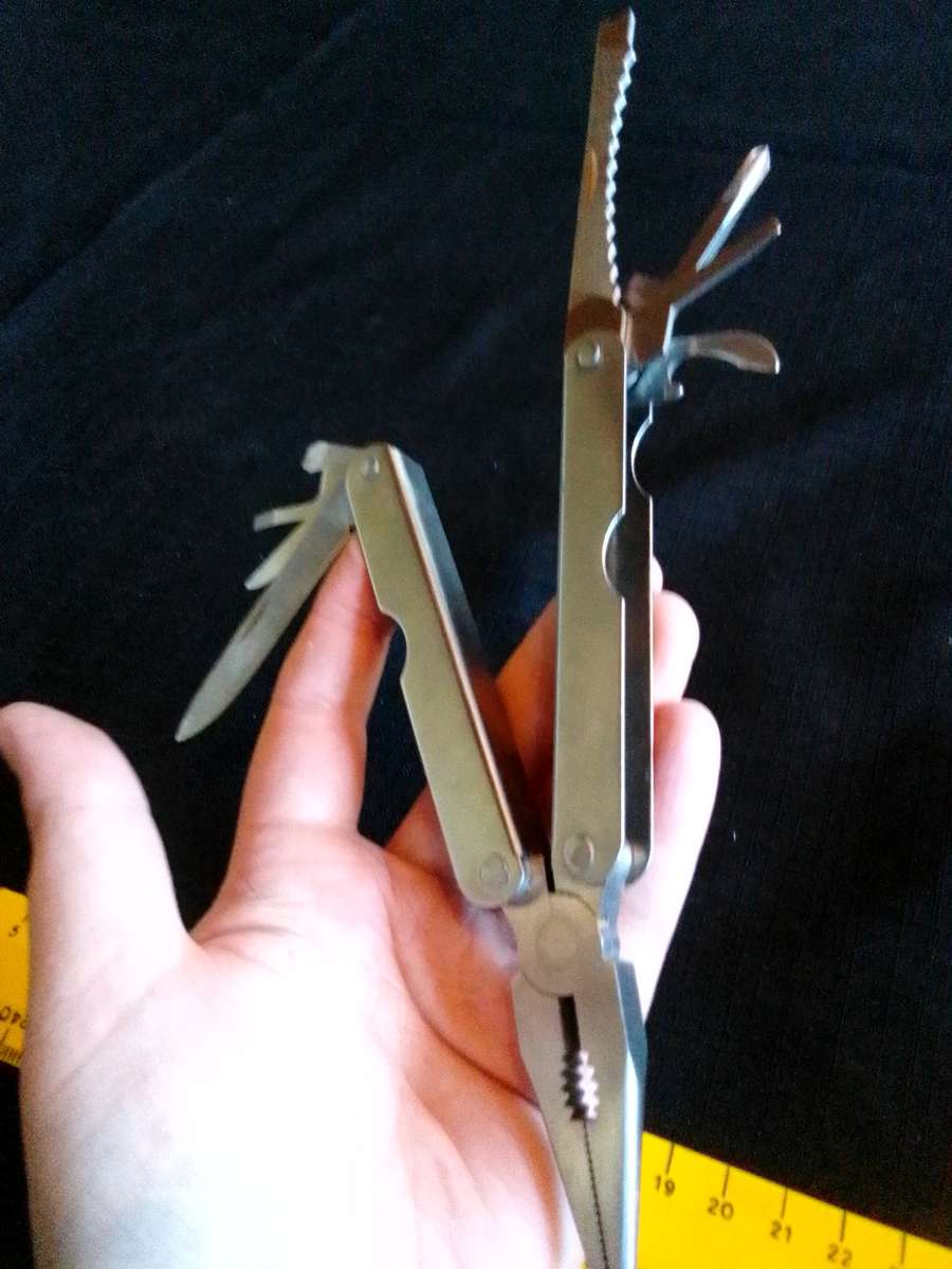 Stunning Stainless Steel Multi Function Knife And Tool Set