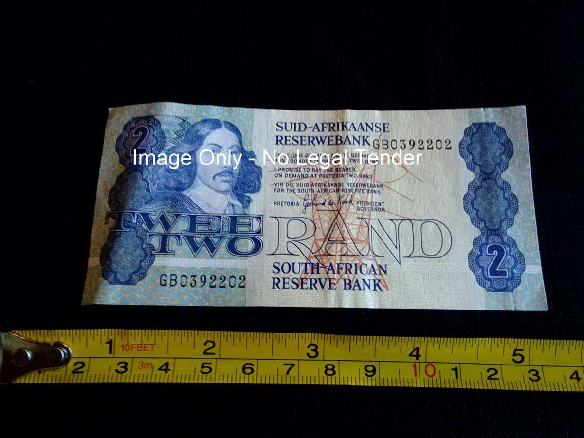 Republic Of South Africa Two Rand Note Serial Number GB0392202- Gerhard De Kock- Good Condition