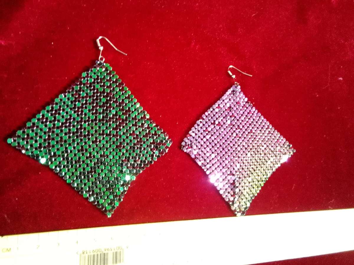 Stunning Rectangle Dangle Lightweight Mesh Tassel Sequin Long Drop Earings- Excellent Condition