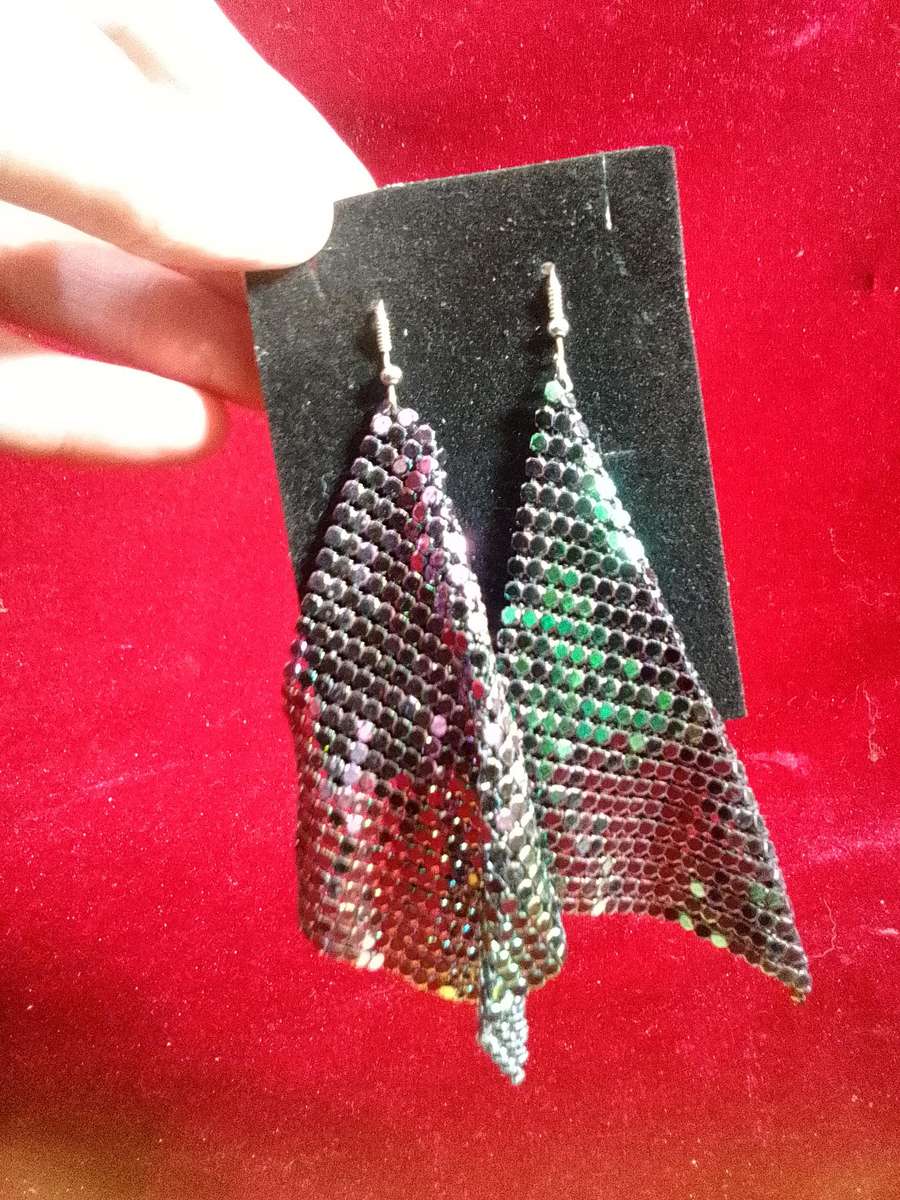 Stunning Rectangle Dangle Lightweight Mesh Tassel Sequin Long Drop Earings- Excellent Condition