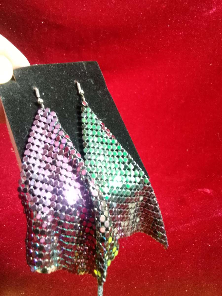 Stunning Rectangle Dangle Lightweight Mesh Tassel Sequin Long Drop Earings- Excellent Condition