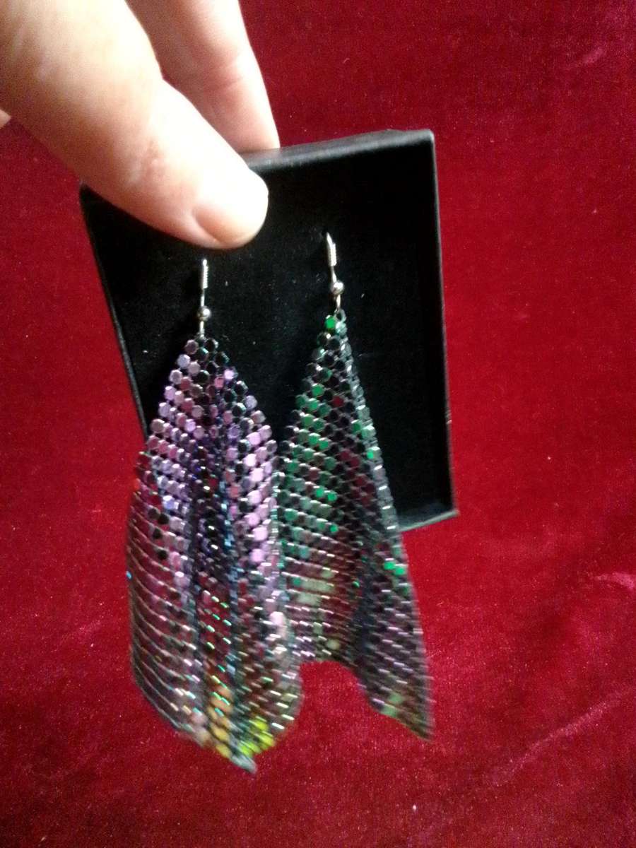 Stunning Rectangle Dangle Lightweight Mesh Tassel Sequin Long Drop Earings- Excellent Condition