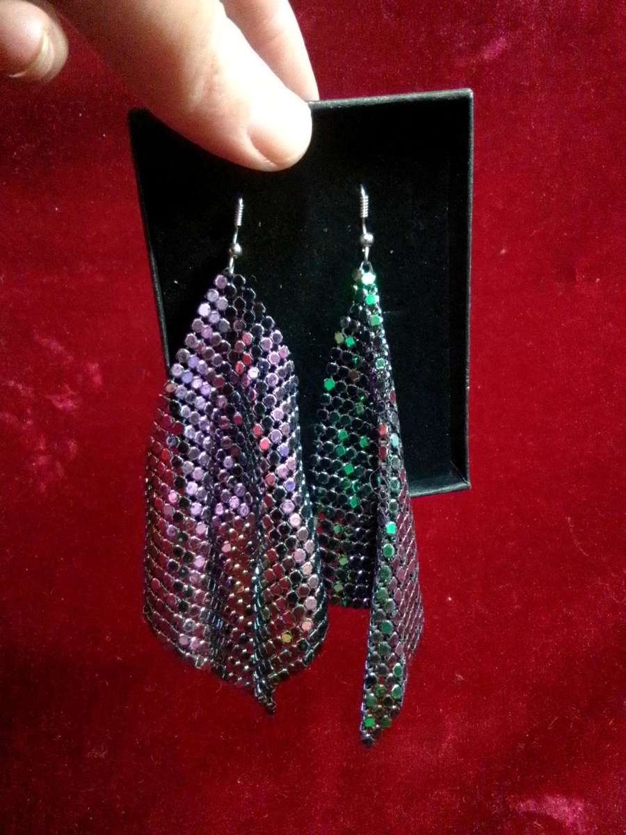 Stunning Rectangle Dangle Lightweight Mesh Tassel Sequin Long Drop Earings- Excellent Condition