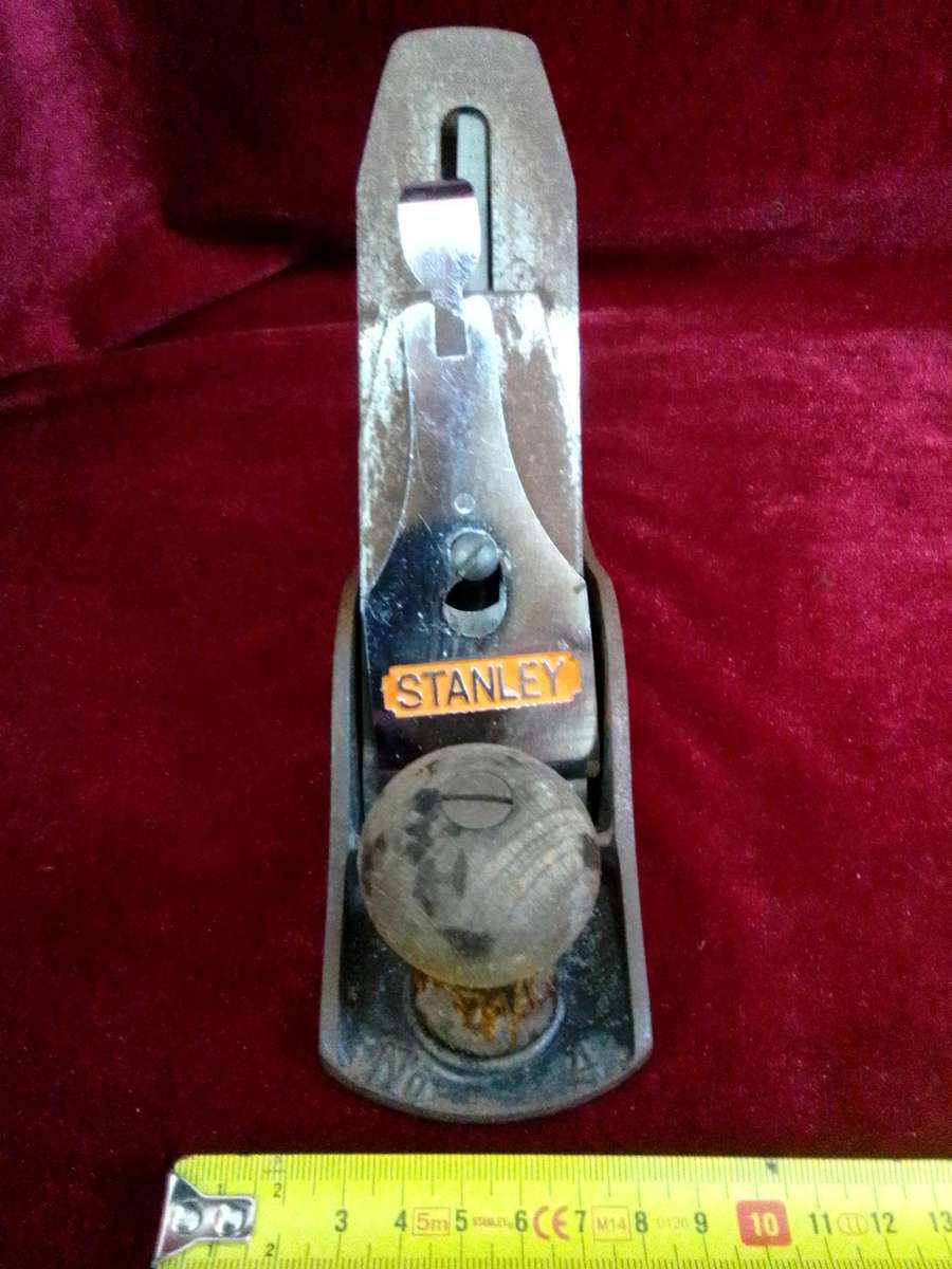 Stunning Vintage NO.4 Stanley Bailey Smoothing Plane - Made in England