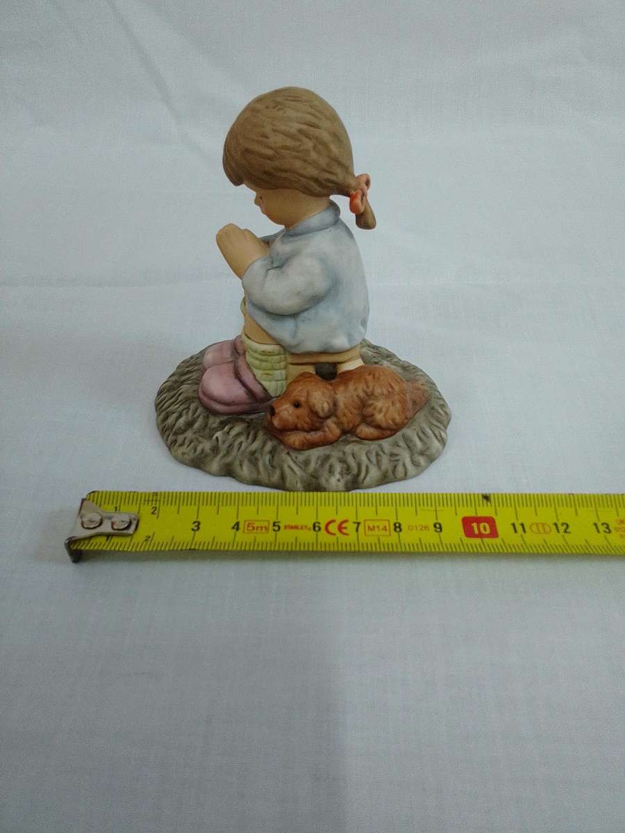 Beautiful Vintage Silent Prayer BH 2 -  Berta Hummel - Goebel 1996 Thailand - Good Condition