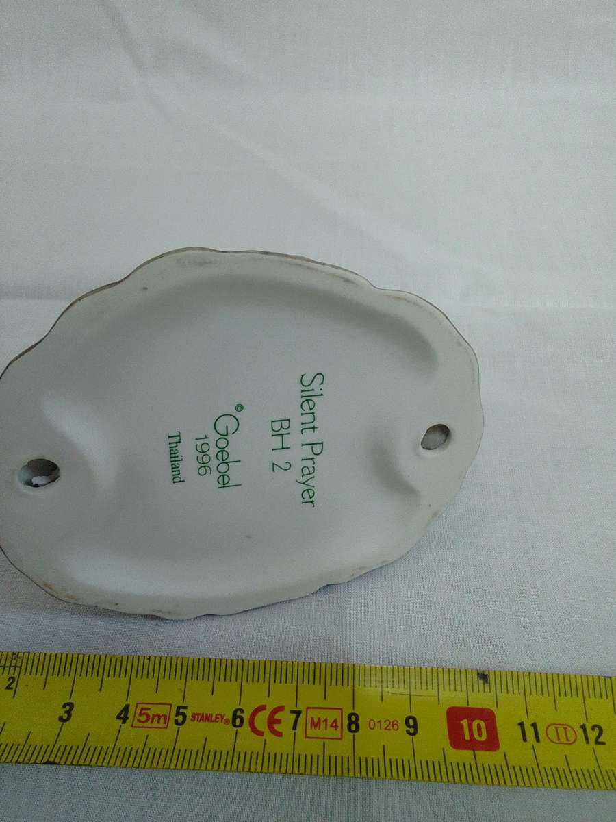 Beautiful Vintage Silent Prayer BH 2 -  Berta Hummel - Goebel 1996 Thailand - Good Condition