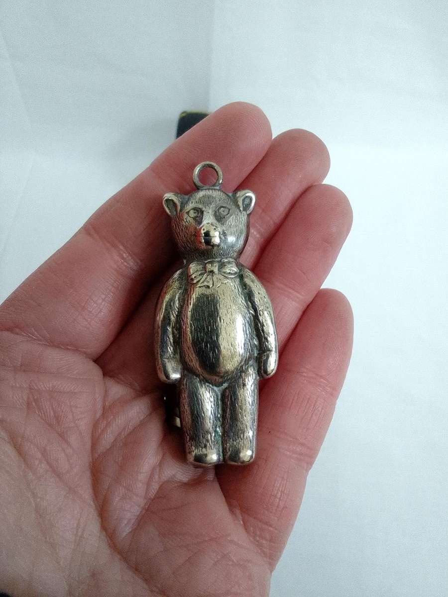 Beautiful Vintage Sliver Plated E.P.N.S Teddy Bear Rattle Pendant - Good Condition