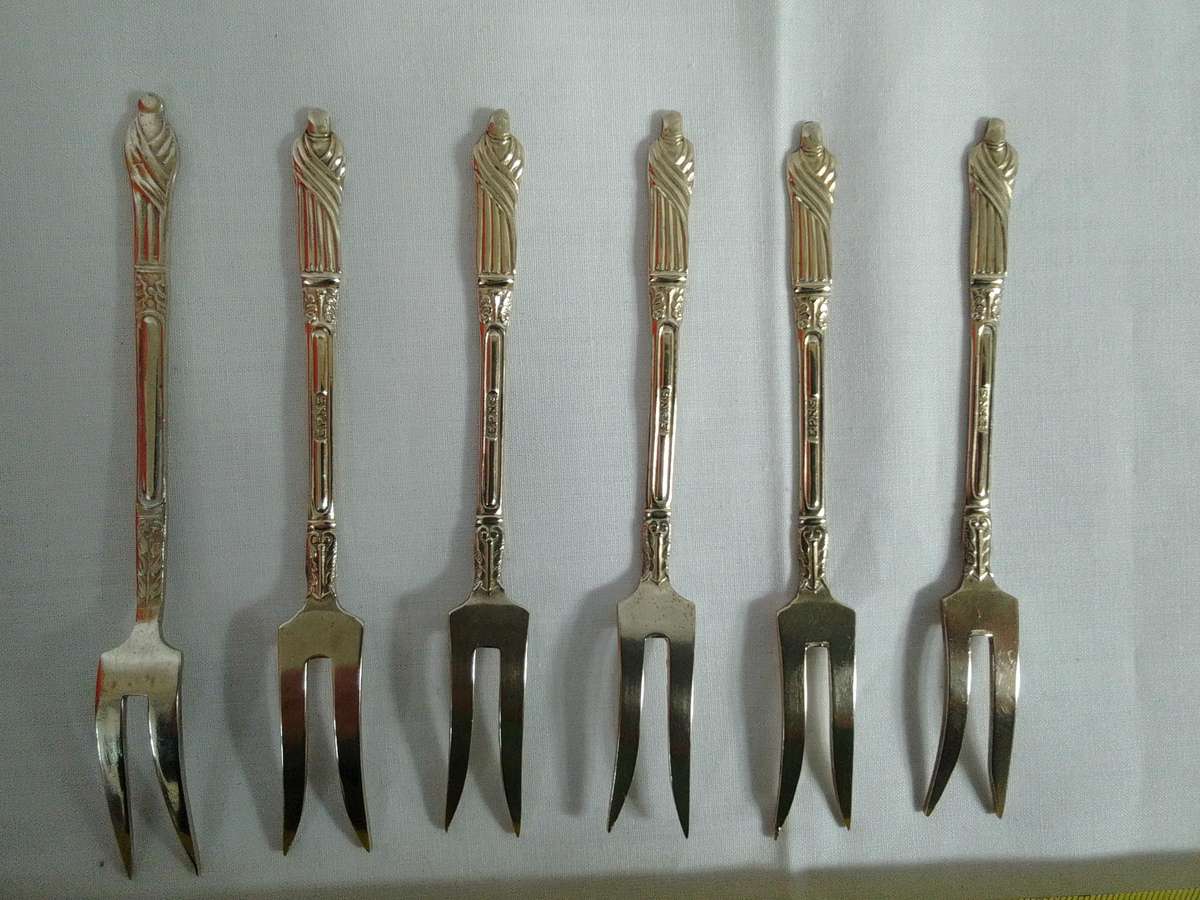 Vintage Collection Of Six Silver Plated EPNS Apostle Pickle Forks - Good Condition