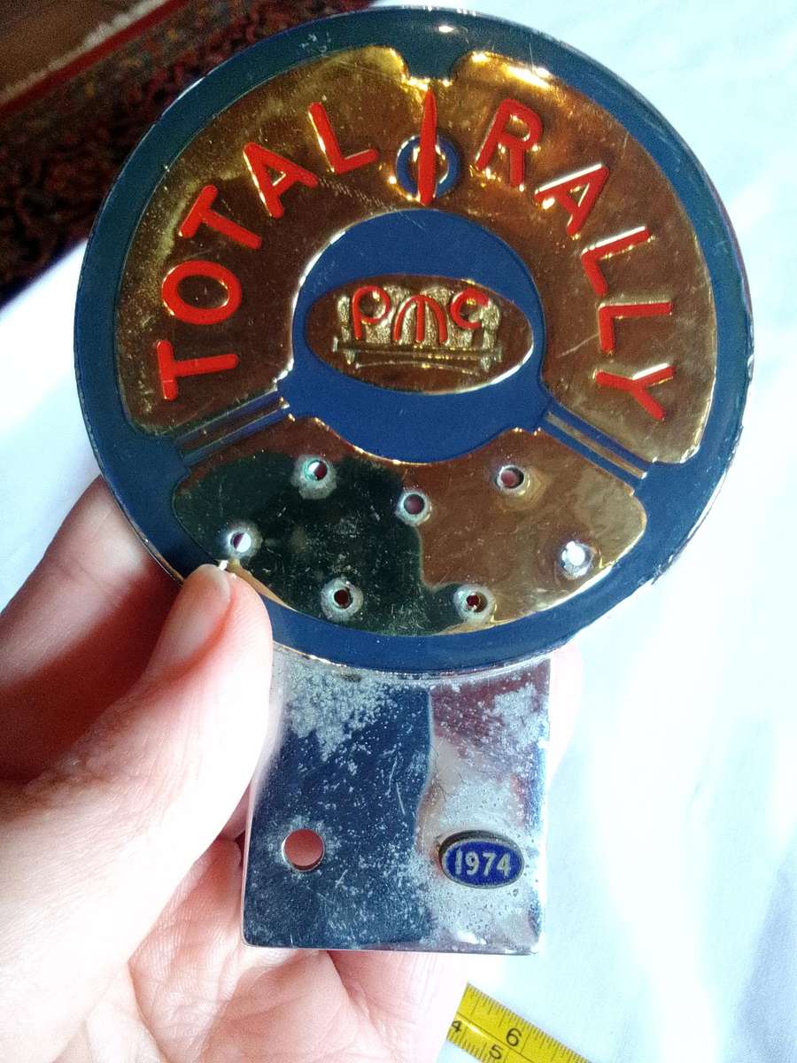 Vintage PMC -Total Rally 1974 Badge  - Good Condition