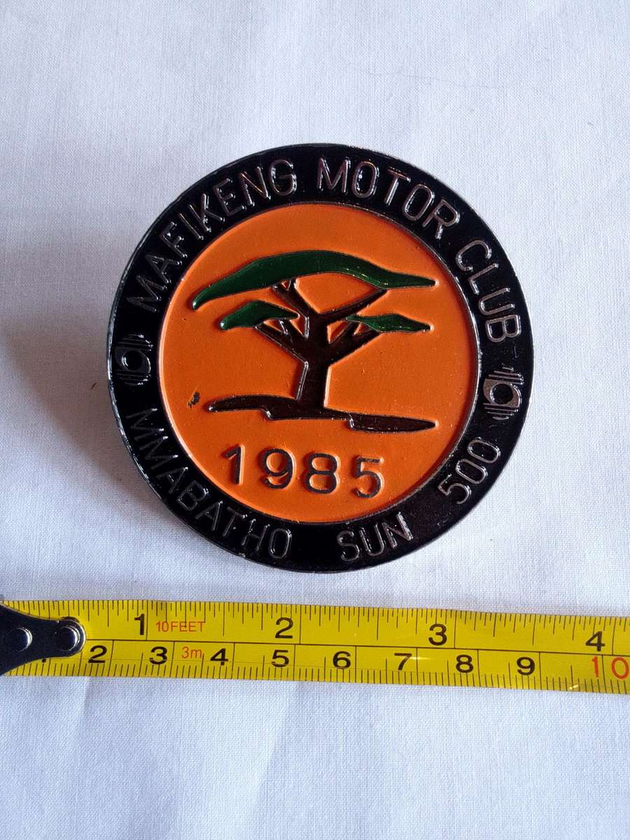 Stunning Orange And Black Vintage Mafikeng Motor Club 1985 Badge- Mmabatho Sun 500 - Good Condition