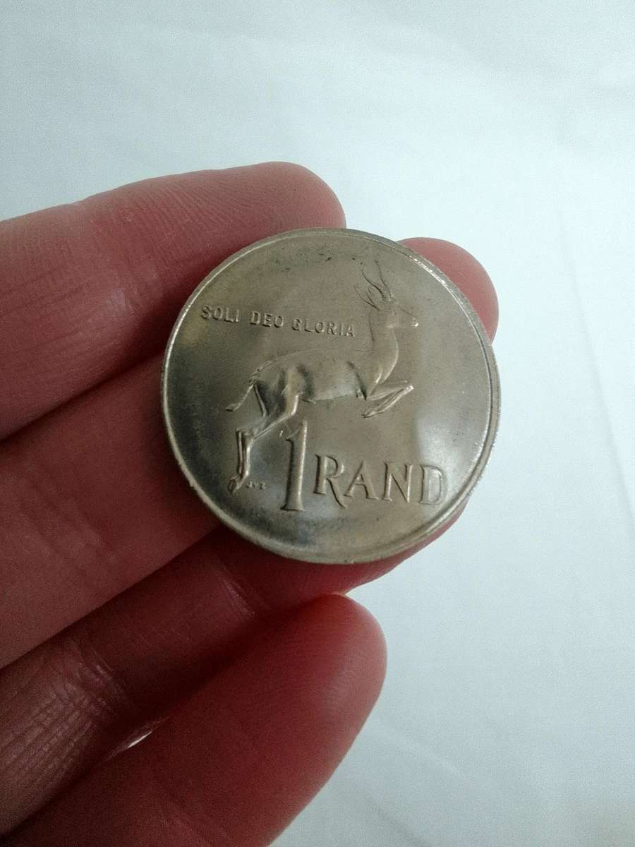 Republic Suid Afrika / South Africa 1990 One Rand Coin - Good Condition