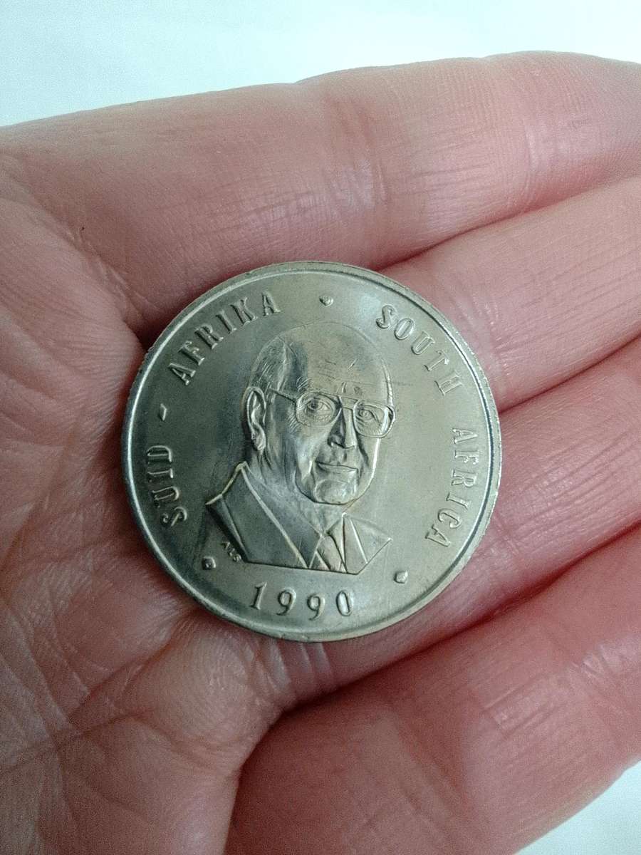 Republic Suid Afrika / South Africa 1990 One Rand Coin - Good Condition
