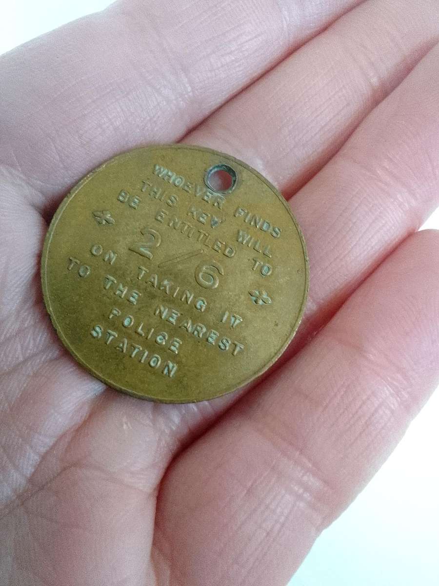 Rare Vintage Police Station 2/6 Reward Token In Afrikaans And English - Good Condition