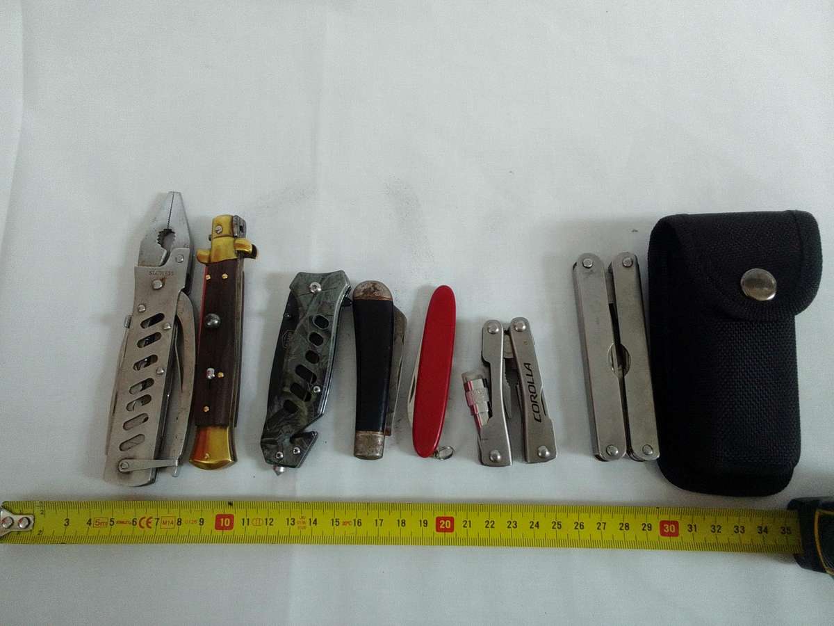 Stunning Collection Of Seven Pocket And Multi Function Folding Knifes - See Description
