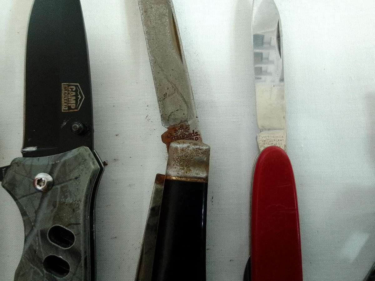 Stunning Collection Of Seven Pocket And Multi Function Folding Knifes - See Description