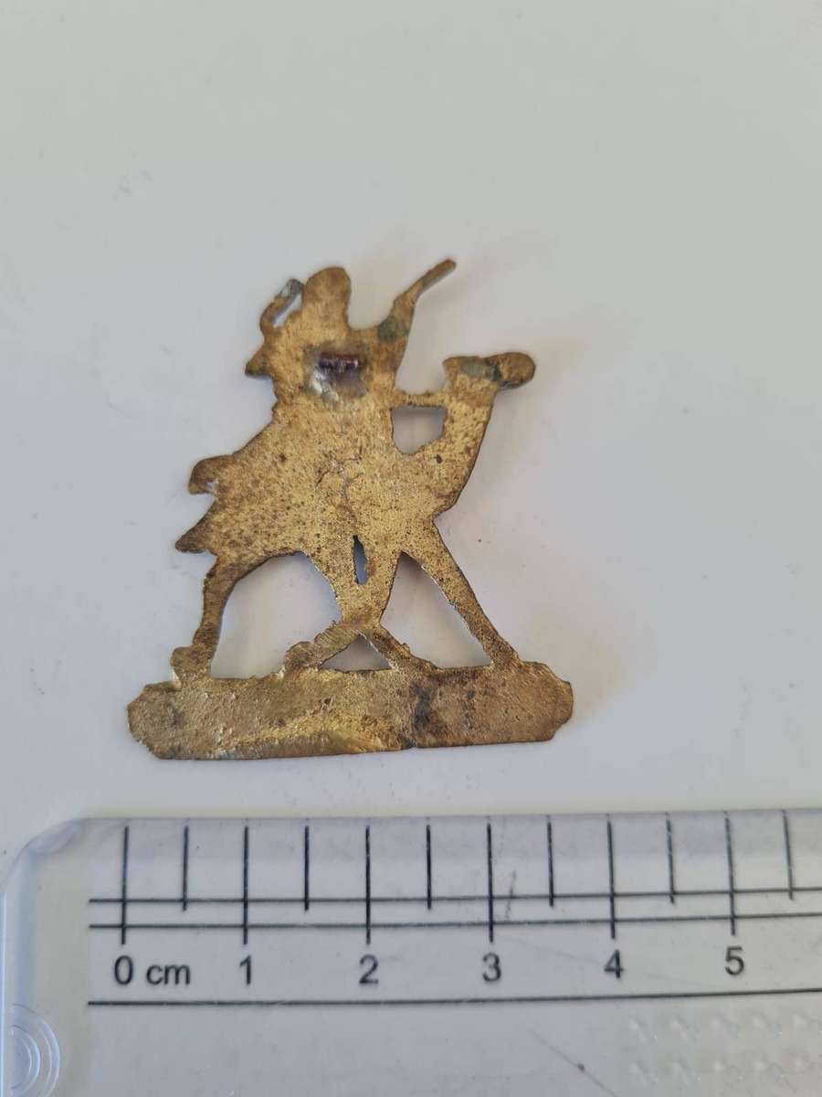 Sudan Defence Force (S.D.F.) Cap Badge  Camel Rider (c.19251956)