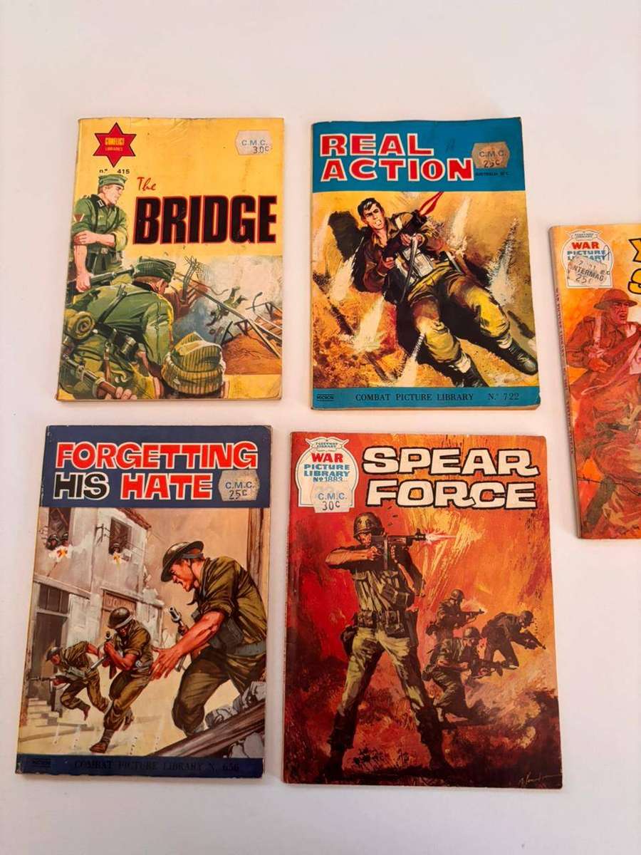 Collection of Vintage War-Themed Comic Books x5