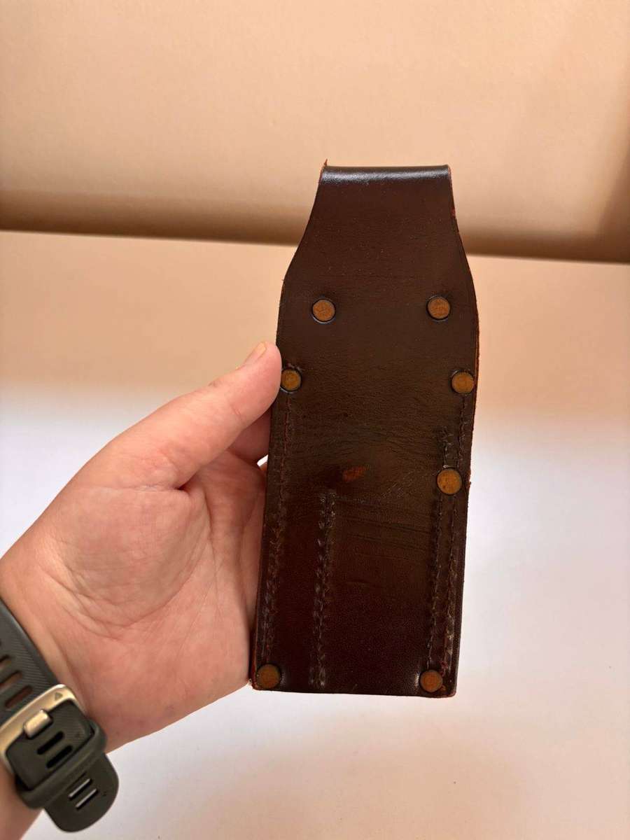 Leather Bayonet Frog in Good Condition