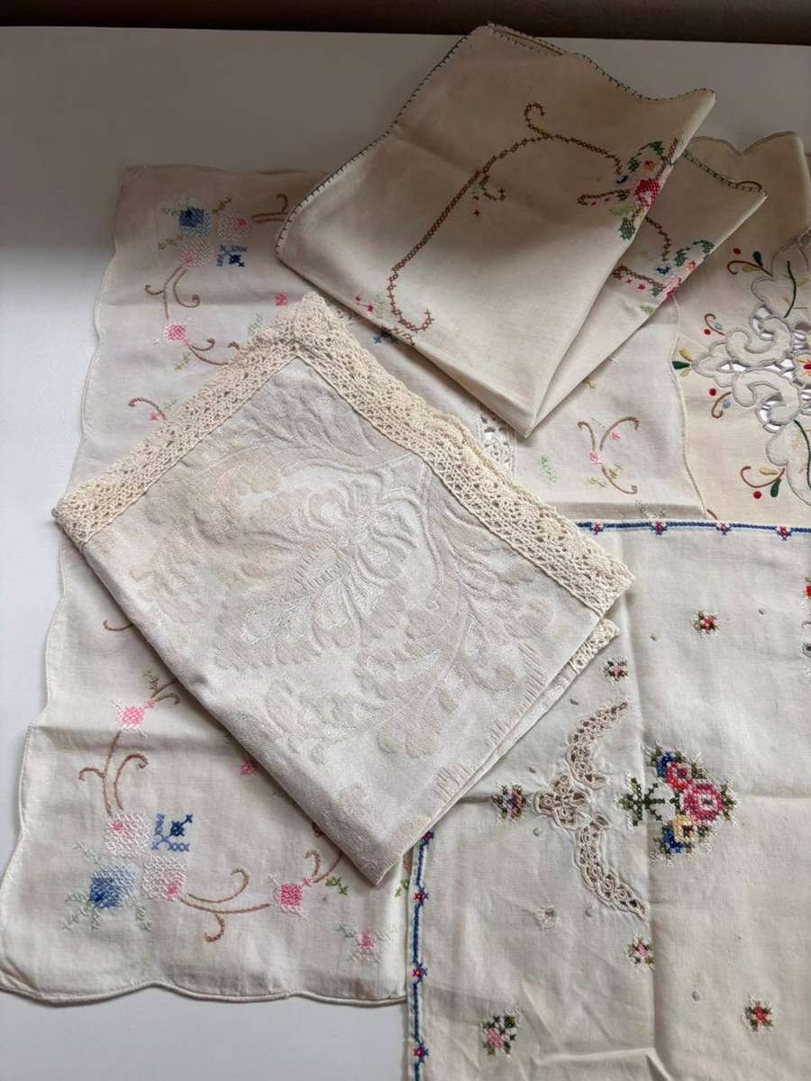 Collection of Vintage Embroidered Doilies & Napkins Featuring Various hand-Stitched Floral Pattern