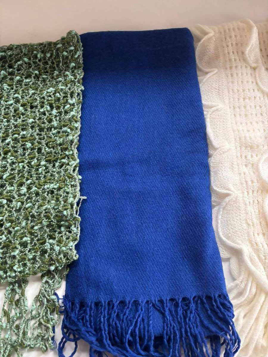 3X Beautiful Warm Scarfs, Perfect for Winter Season