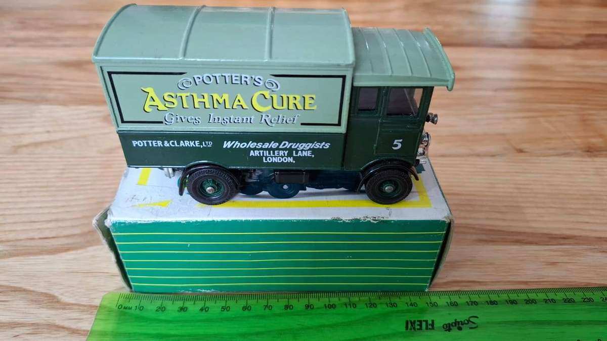 Corgi AEC 508 Forward Control 5 Ton Cabover Diecast 1:50 Scale "Potters Asthma Cure" Boxed -See Des