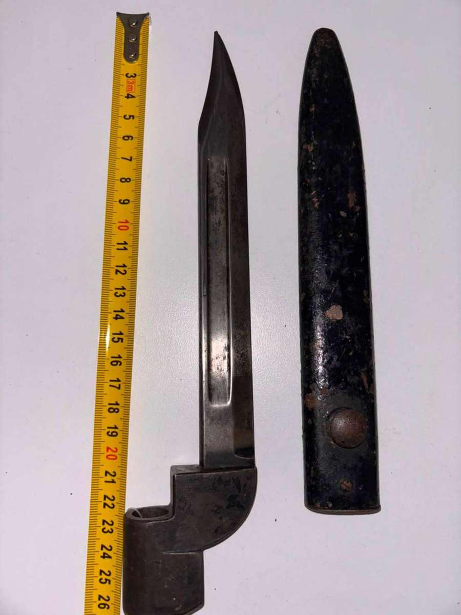 British No. 9 MK 1 Bayonet for 303 Rifle in Good Condition