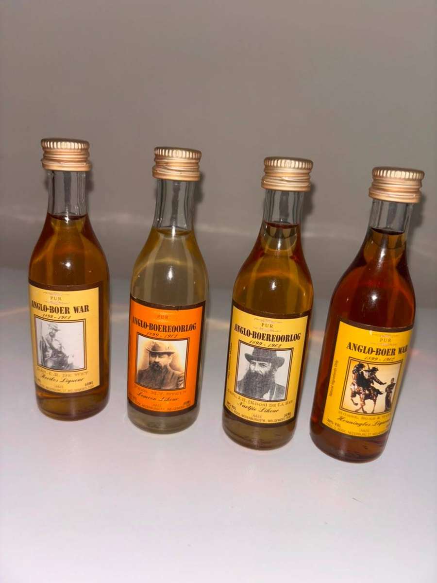 Anglo-Boer War Commemorative Miniature Bottle Liqueur Set in Sealed Condition-50ml