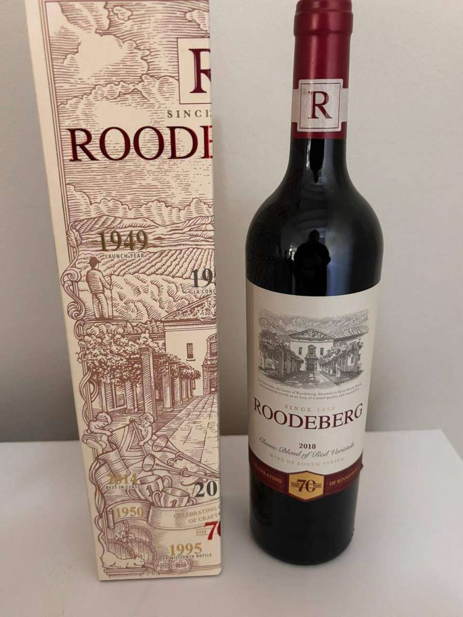 Gift box of Roodeberg Classic Red Blend (2018 Vintage) in Sealed Condition-750ml