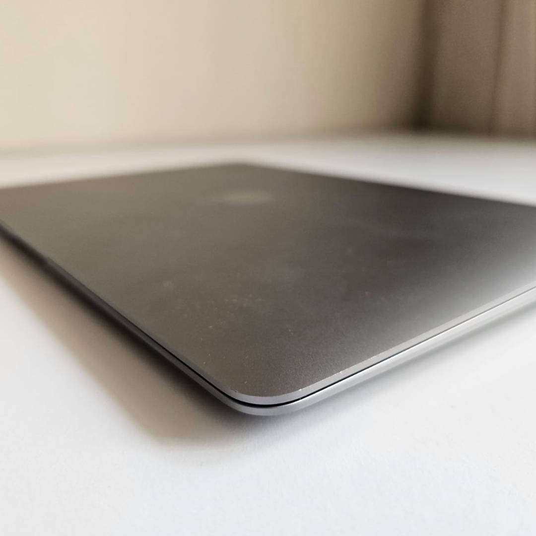 Macbook Air M1 - 8GB - 256GB 13.3" Retina Display - A2337 - Space Grey