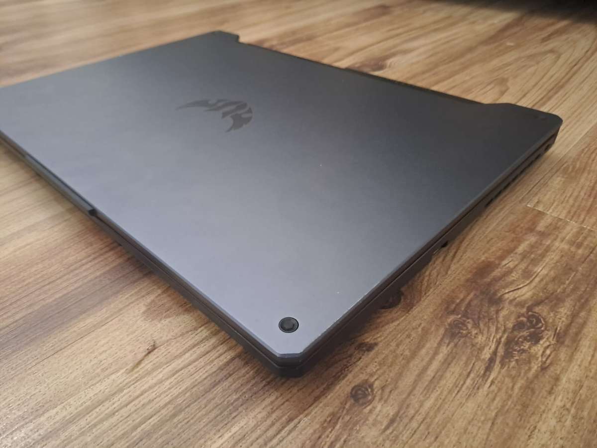 Powerful Asus Gaming Laptop Ryzen 9 4900H RTX 2060 6GB 512GB SSD 15.6" IPS 144Hz