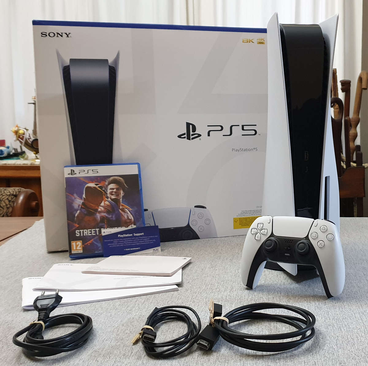 Sony Playstation 5 PS5 Disc Console with Street Fighter 6