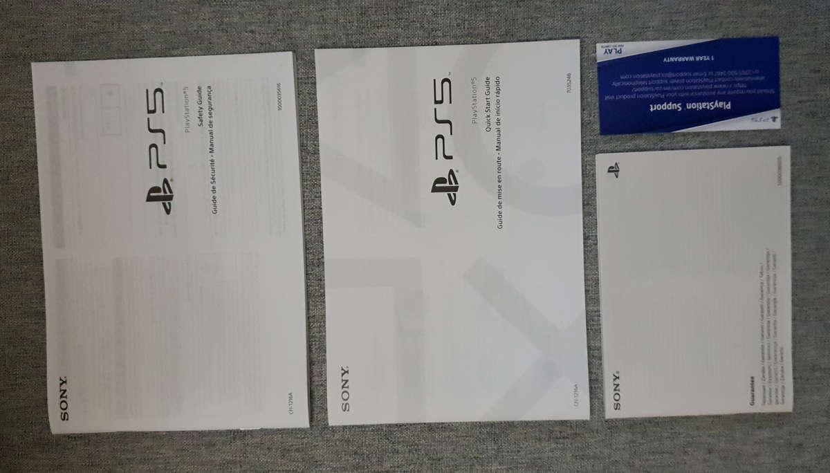 Sony Playstation 5 PS5 Disc Console with Street Fighter 6