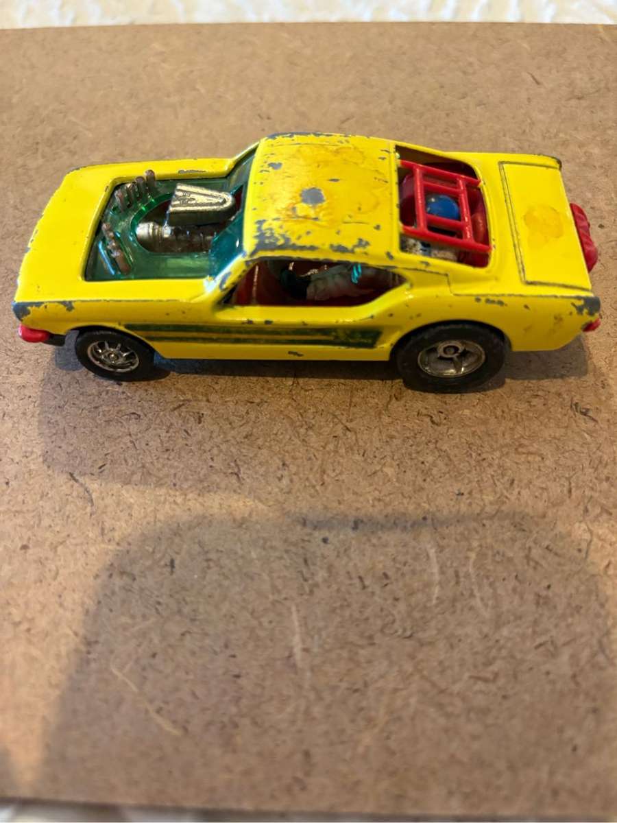 Corgi Toys Whizz Wheels Yellow Ford Mustang Dragster 1:43