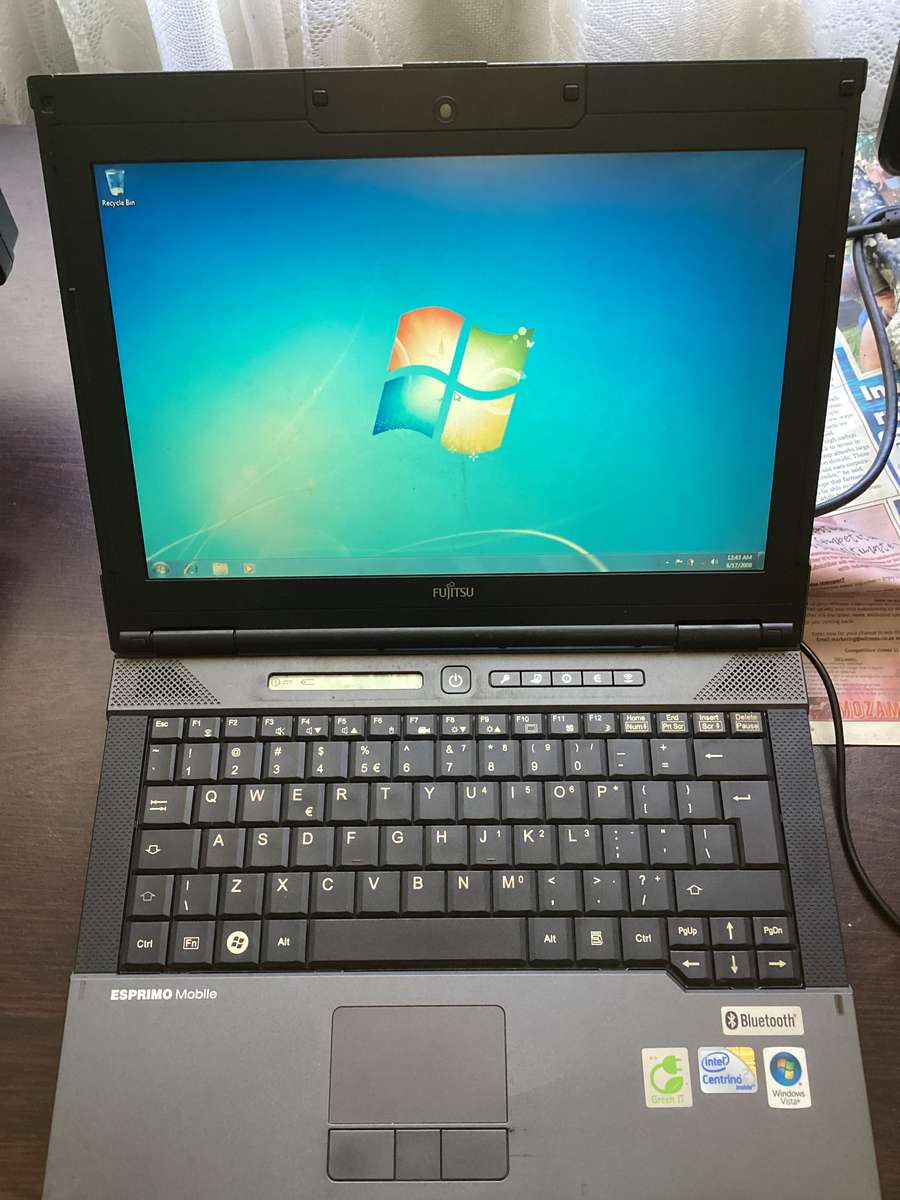 Fujitsu esprimo duo laptop sold for spare/repair
