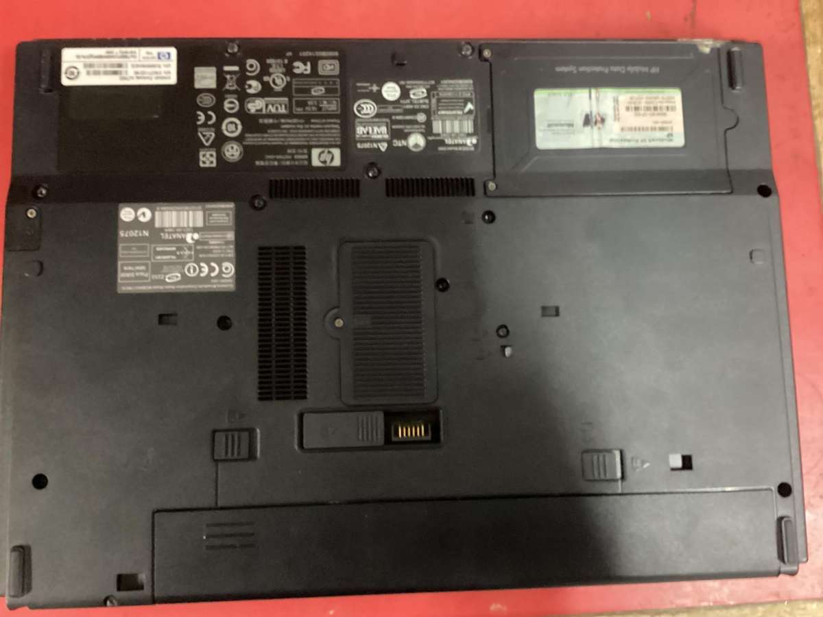 2x Hp laptop for spares/repair
