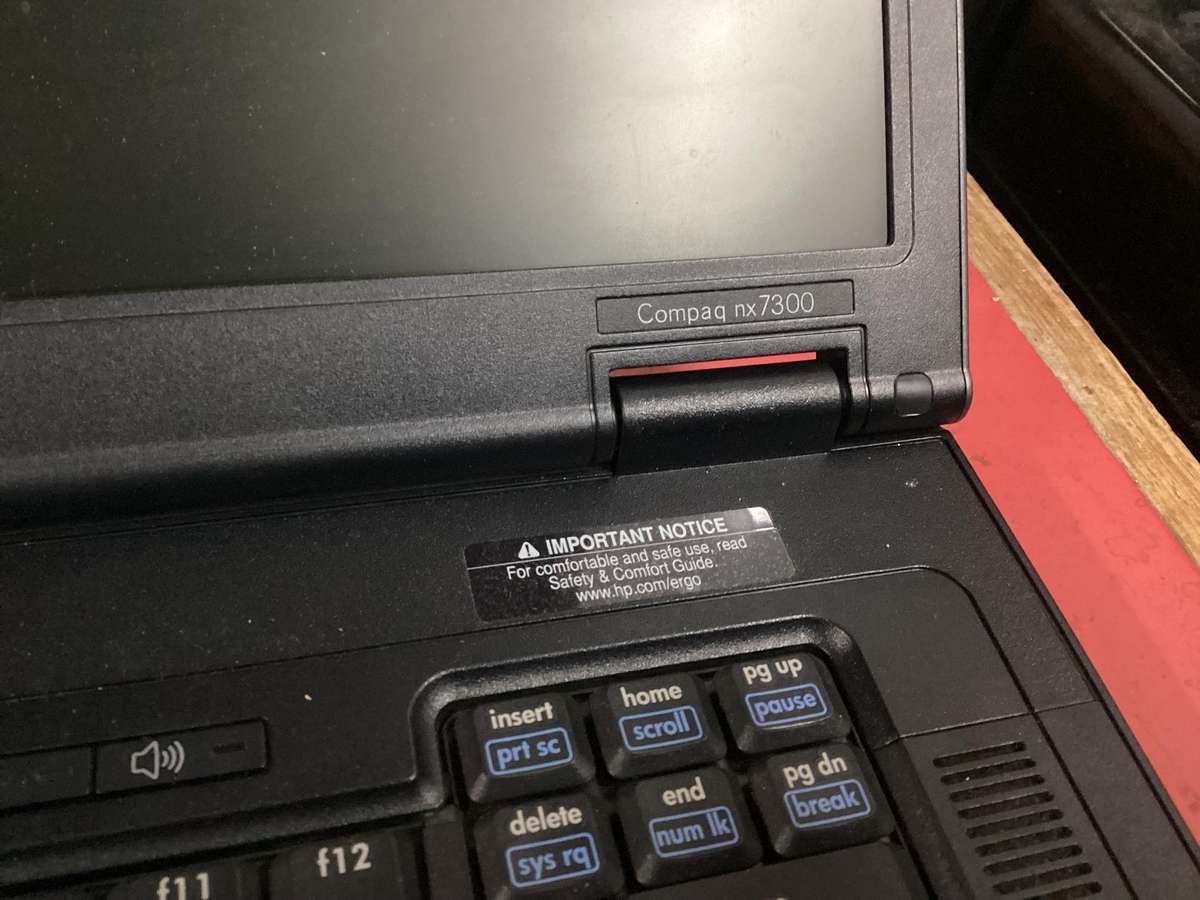 2x Hp laptop for spares/repair