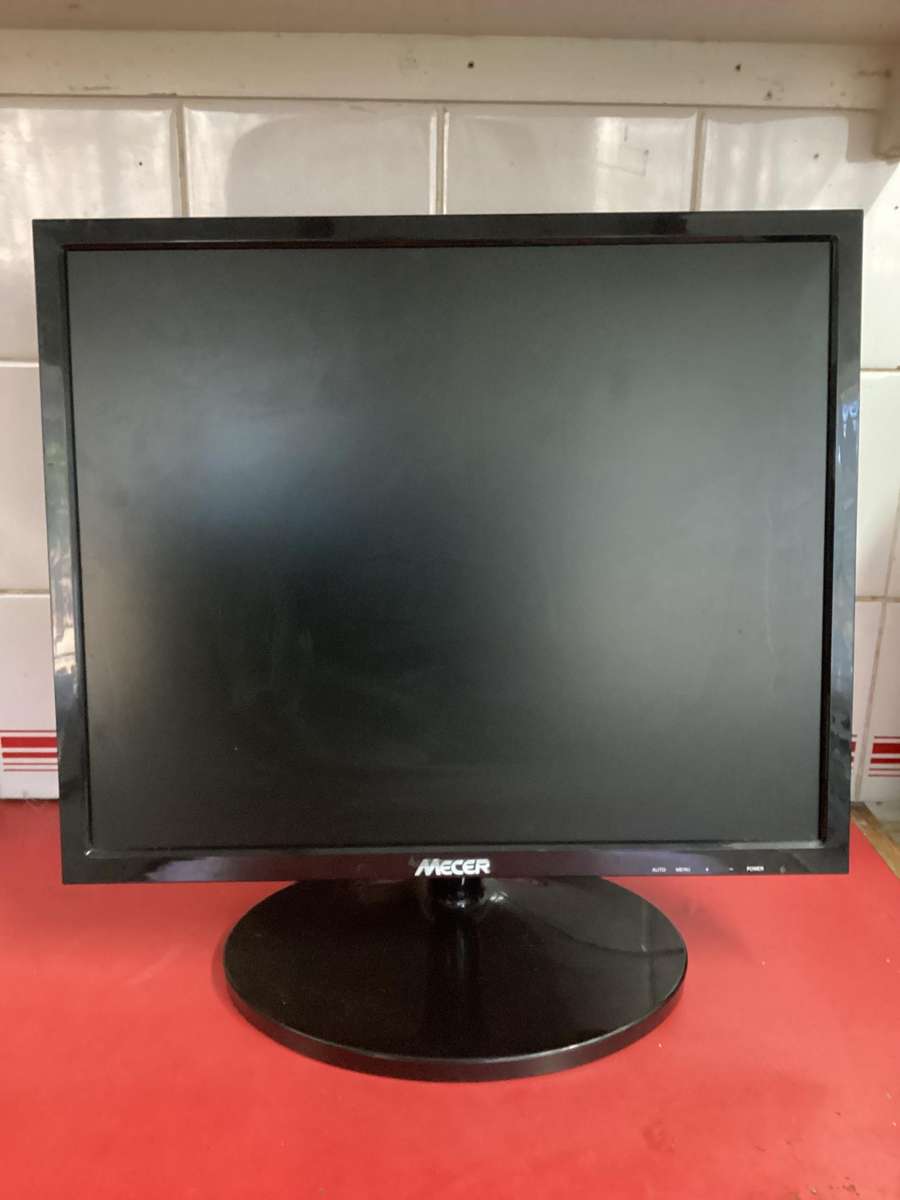 Mecer 19 square monitor