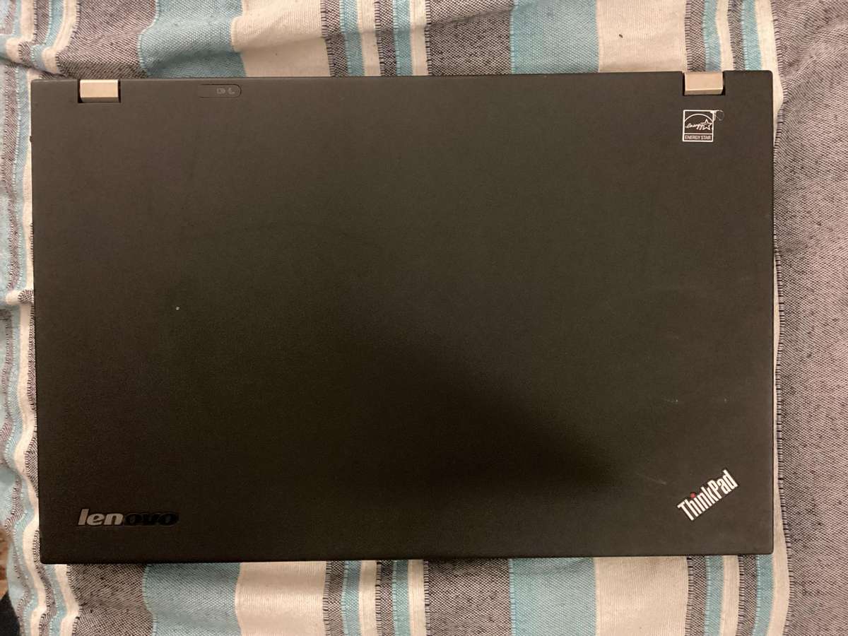 Lenovo laptop t530 i5 3rd Gen for rebuild/spare