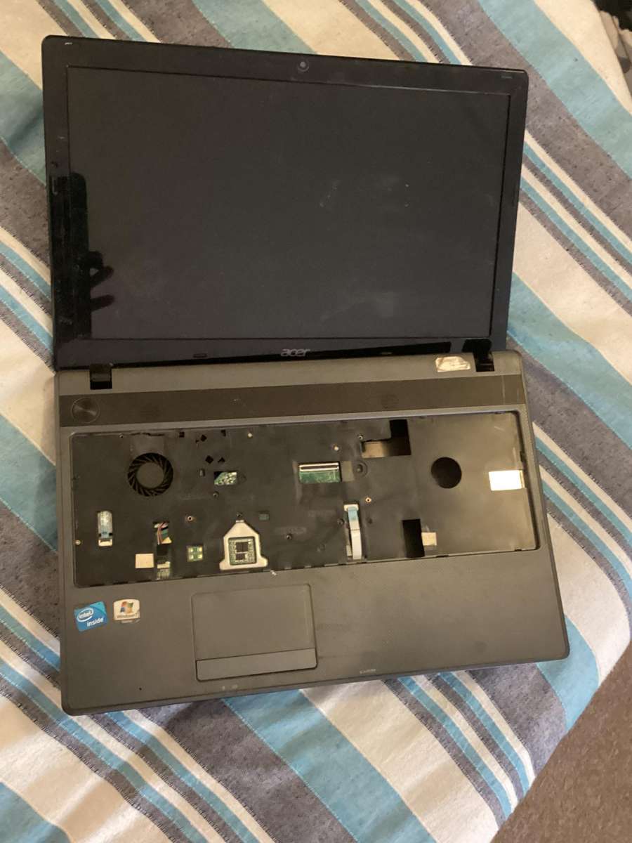 Acer laptop 5349 ZRL sold for spare/repair