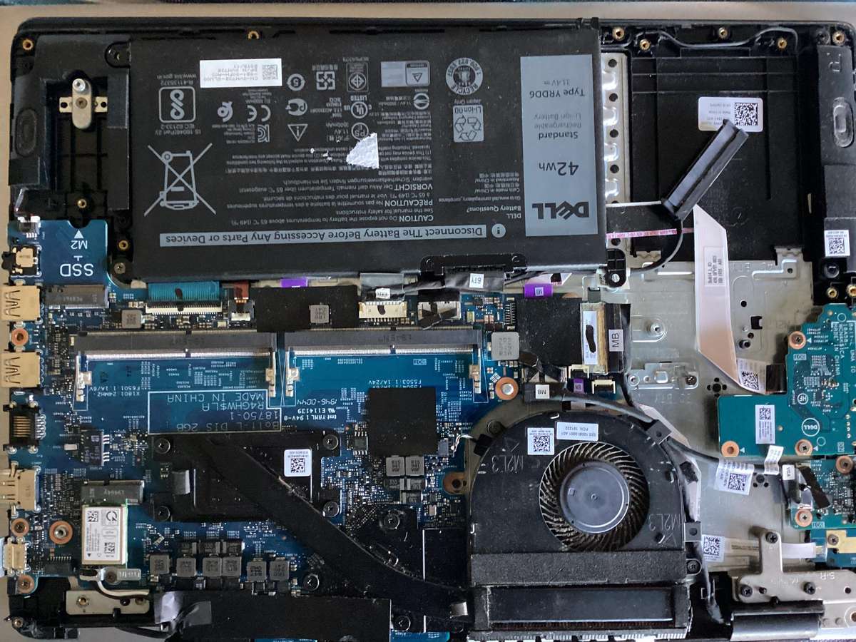 Dell latitude i7 8th Gen Laptop for spares