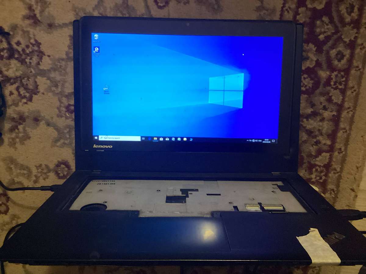 Lenovo laptop t480 i7 8th Gen sold for spare/repair