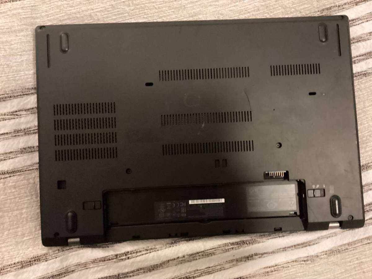 Lenovo laptop t480 i5 7th Gen sold for spare/repair