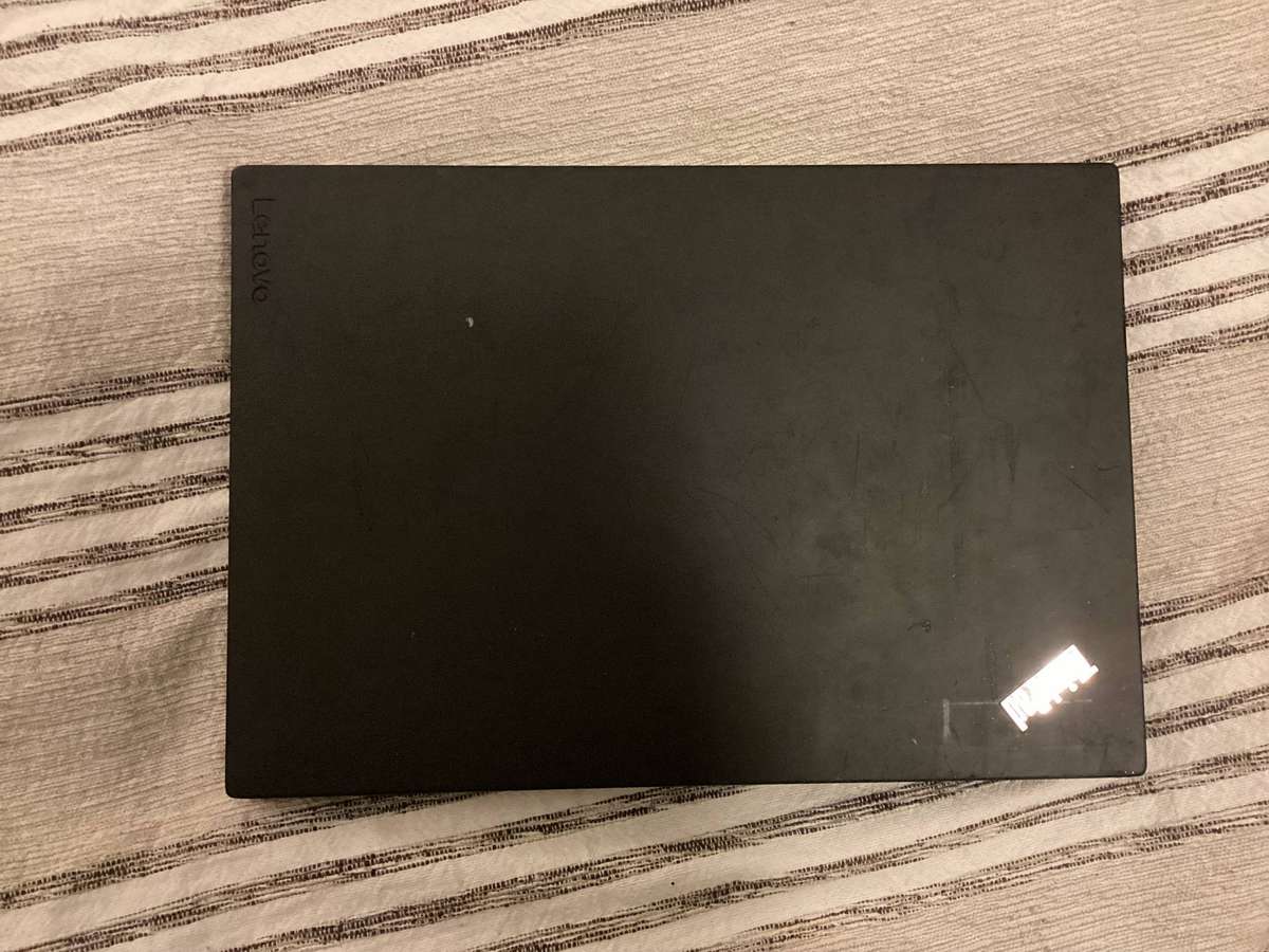 Lenovo laptop t480 i5 7th Gen sold for spare/repair
