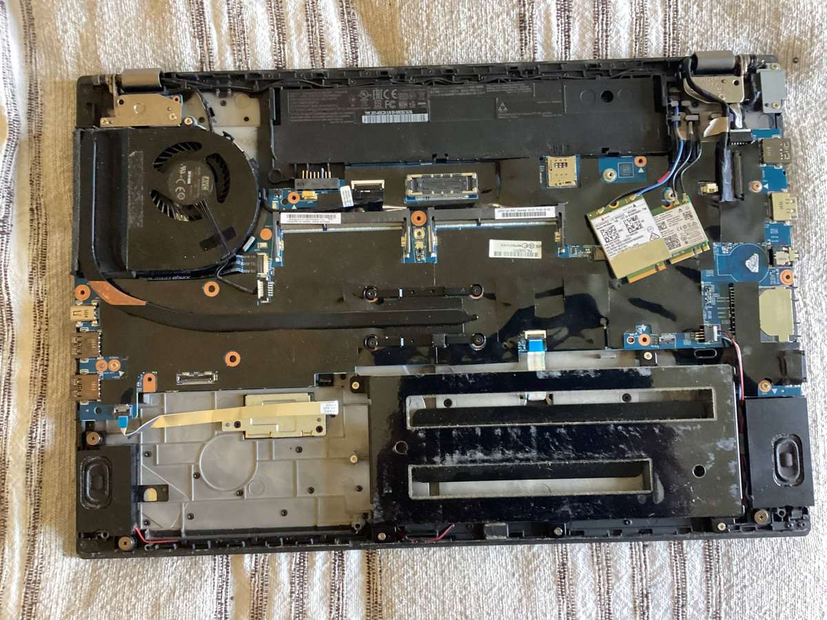 Lenovo laptop  sold for spare/repair