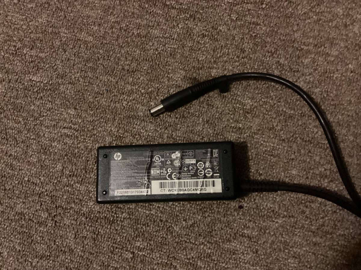 Hp original 19v 3.3a 65w laptop/ docking charger