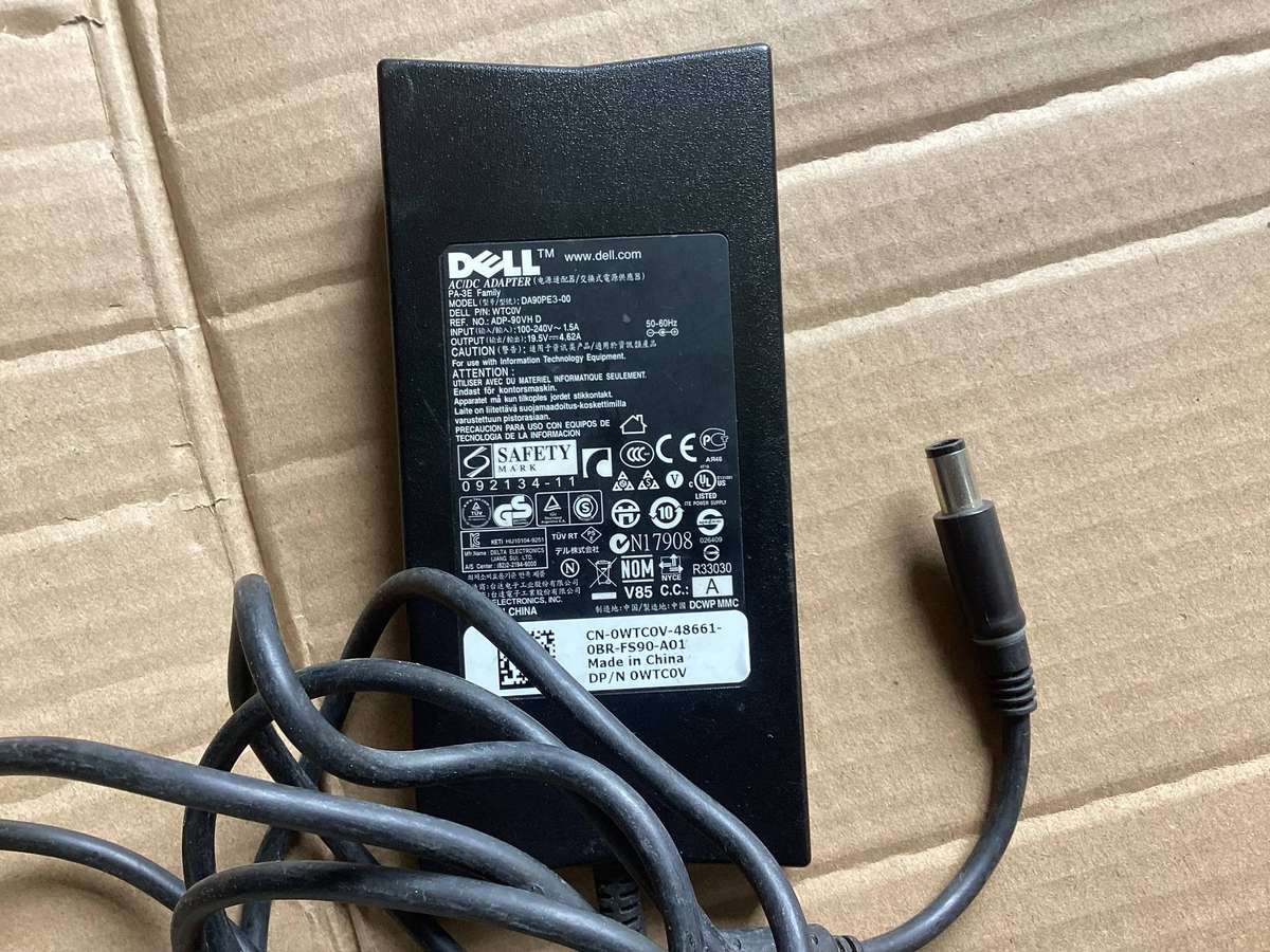 Dell original 19.5V  4.62 A  90 watt laptop charger