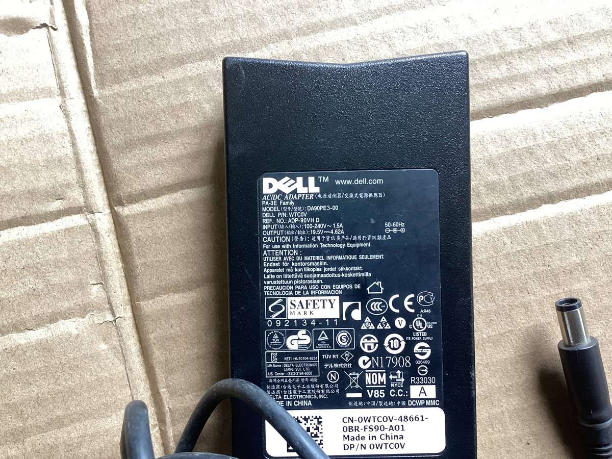 Dell original 19.5V  4.62 A  90 watt laptop charger