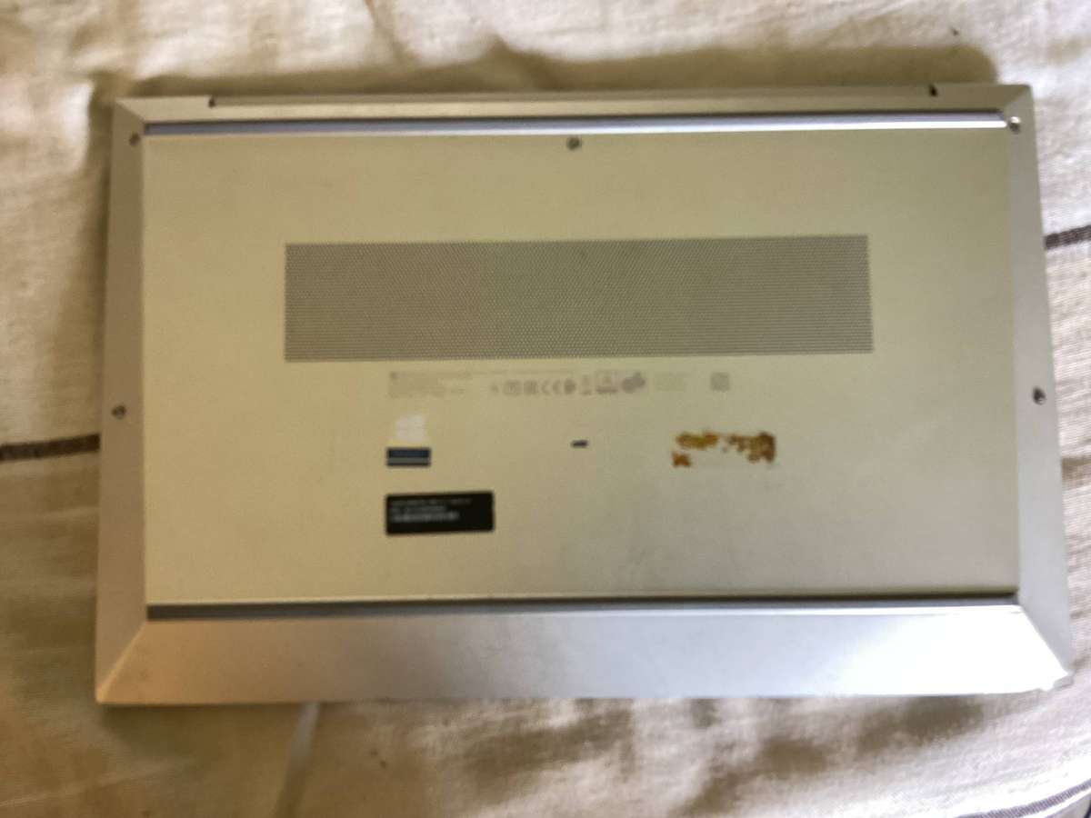 Hp 850 G7 i7 10th Gen for spare/repair